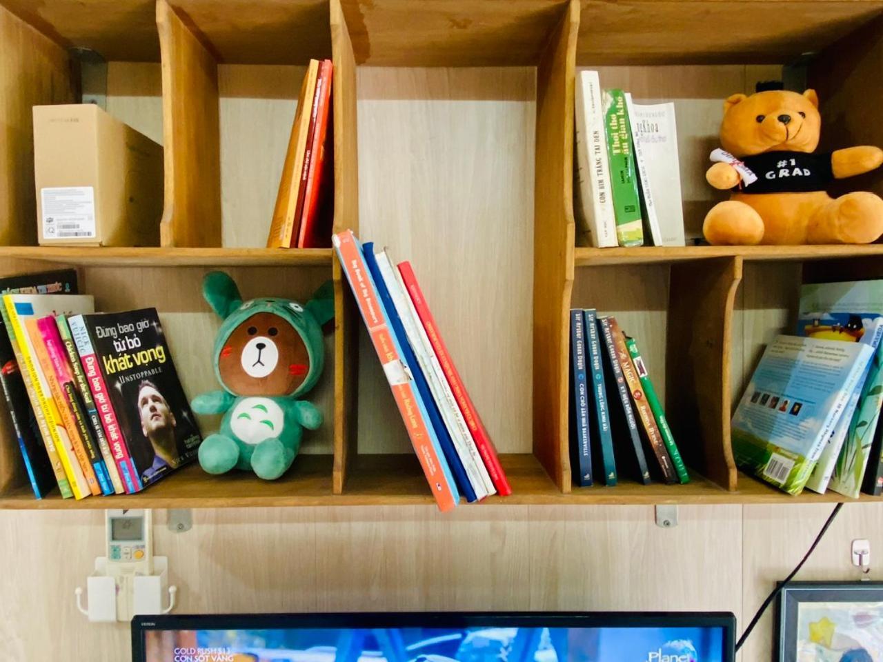 Cozy Homestay With Large Bed, Private Bathroom, Large Balcony Hanoi Exteriör bild