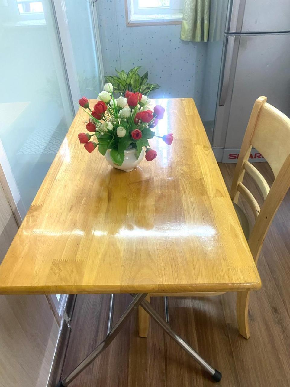 Cozy Homestay With Large Bed, Private Bathroom, Large Balcony Hanoi Exteriör bild
